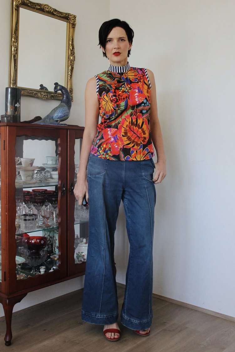 Bright Floral Cotton Sleeveless Blouse