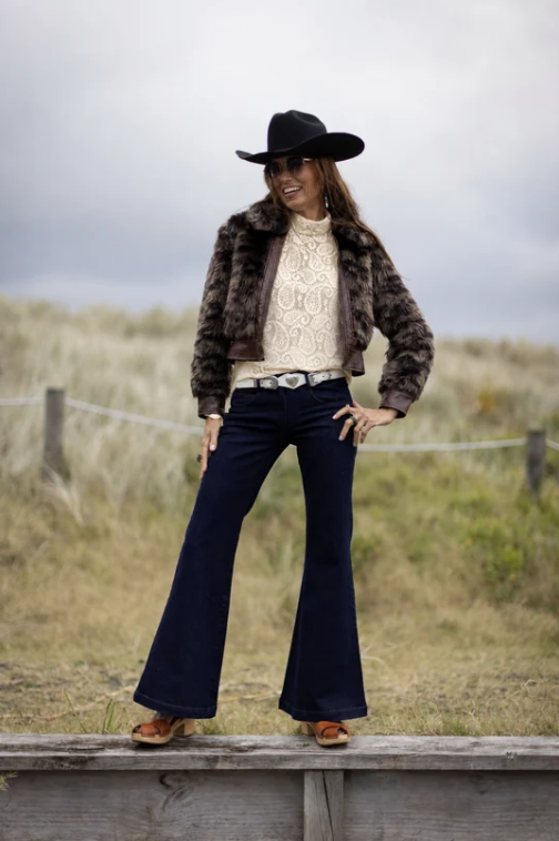 Farrah Flares